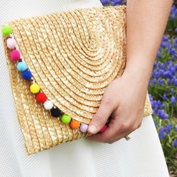 Shiraleah Handbags - Wheat Straw Clutch with Color Pom Poms